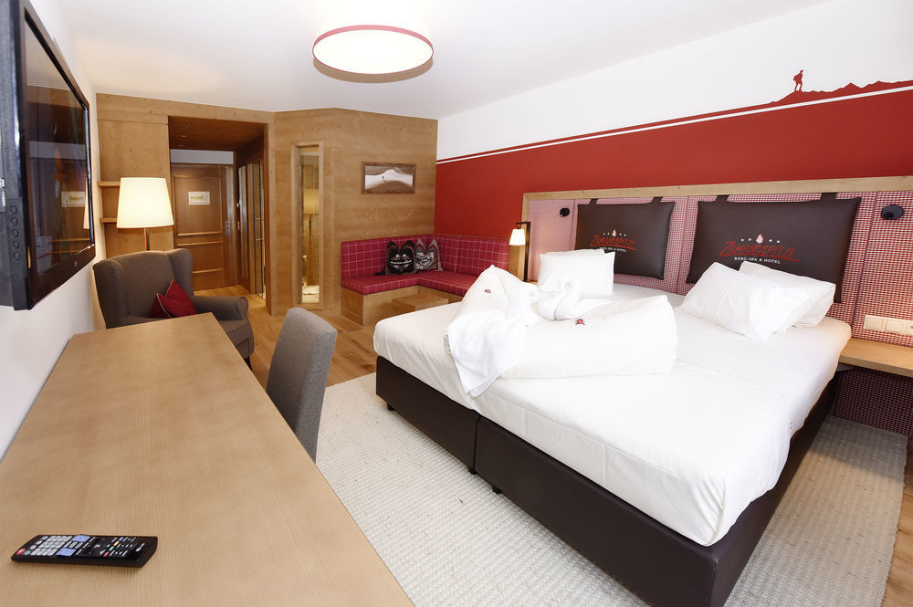 Berg-Spa & Hotel Zamangspitze Sankt Gallenkirch Dış mekan fotoğraf